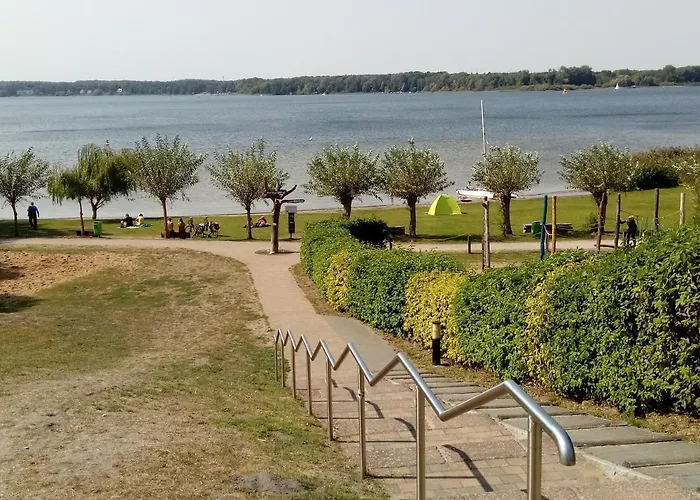 Pontus Fewo2 アパート